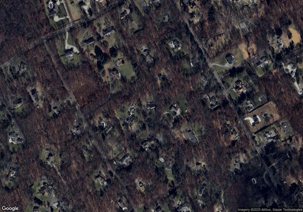 10 Deer Path Rd, Weston, CT 06883 - photo 1