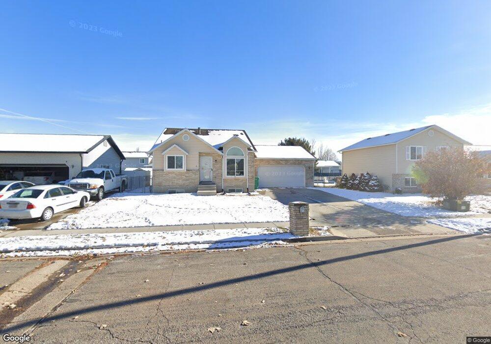 3852 Foxglen Dr, Roy, UT 84067 - photo 1