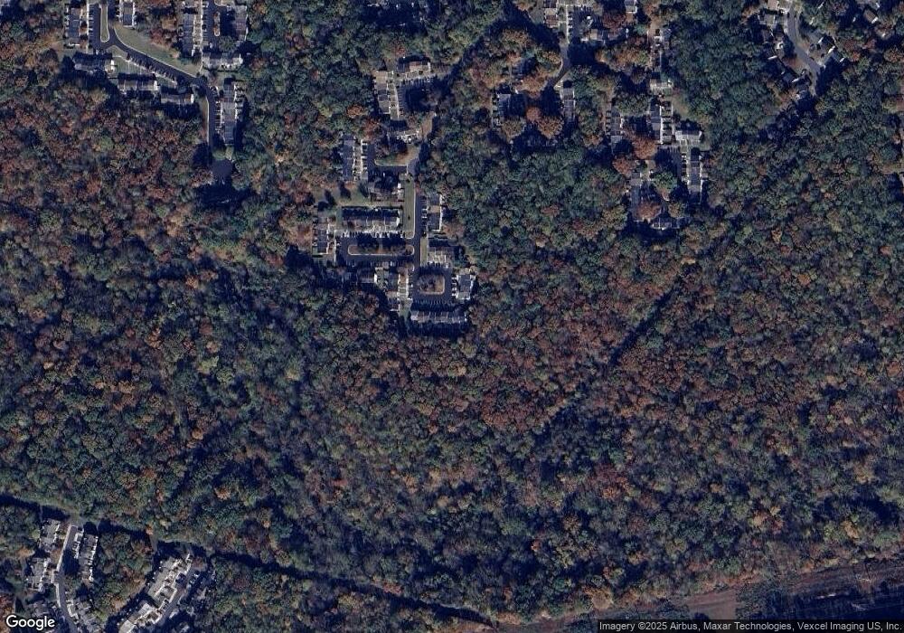 8641 Spring Creek Ct, Springfield, VA 22153 - photo 1