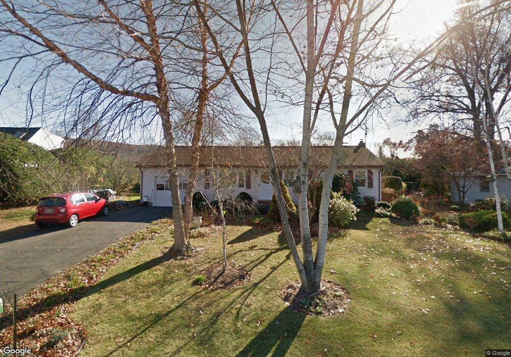 11 Melinda Ln, Easthampton, MA 01027 - photo 1