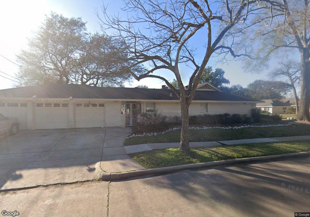 971 Thornton Rd, Houston, TX 77018 - photo 1