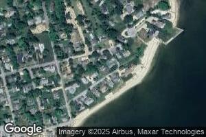 32 Dunlookin Ln, Laurel, NY 11948