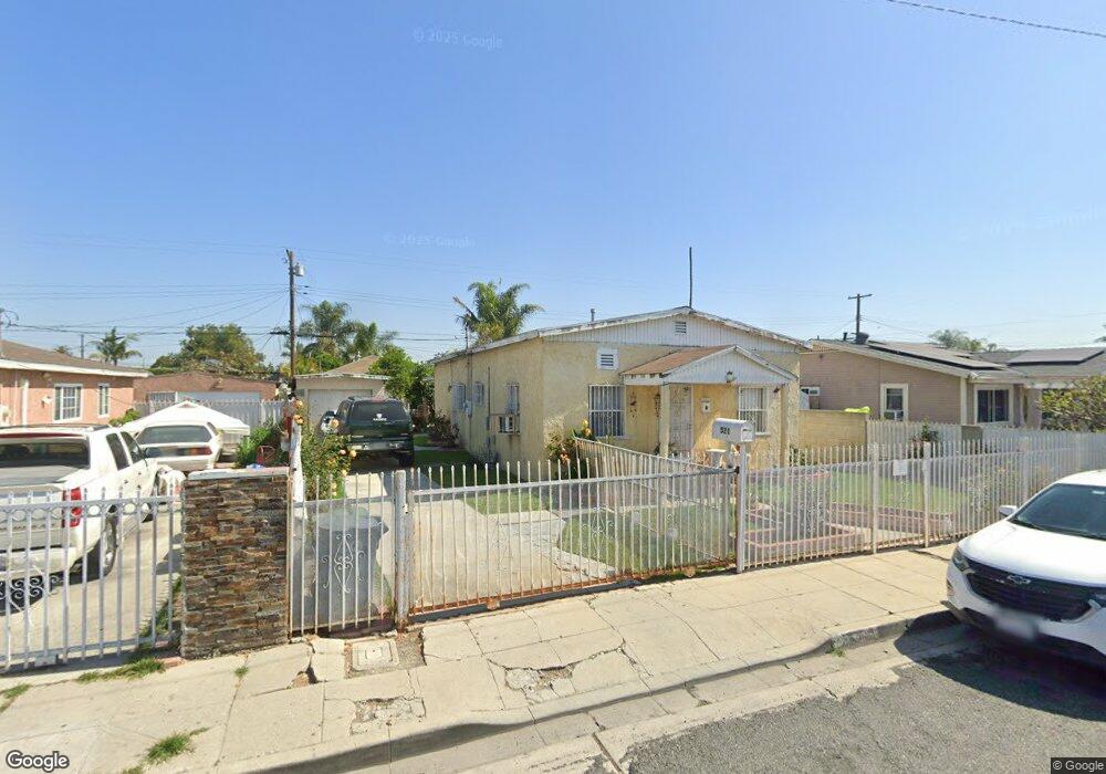 521 W Plum St, Compton, CA 90222 - photo 1