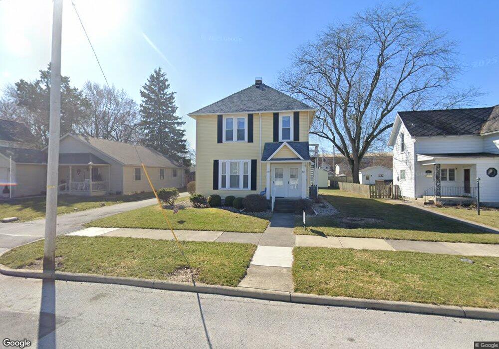 219 Locust St, Findlay, OH 45840 - photo 1