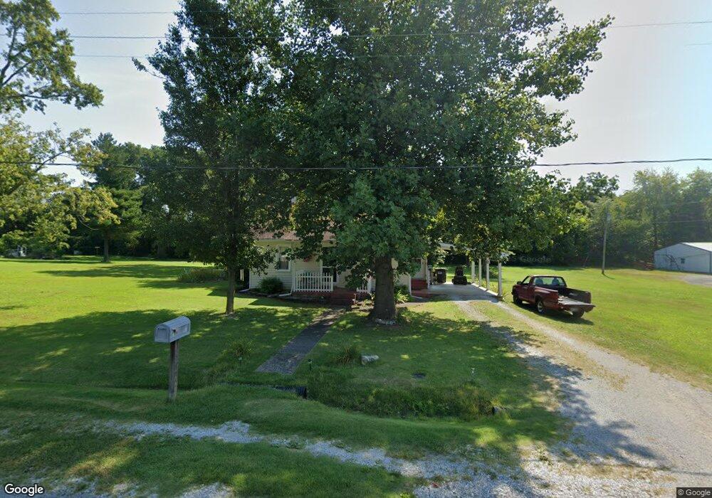 610 S Broadway Ave, Waltonville, IL 62894 - photo 1