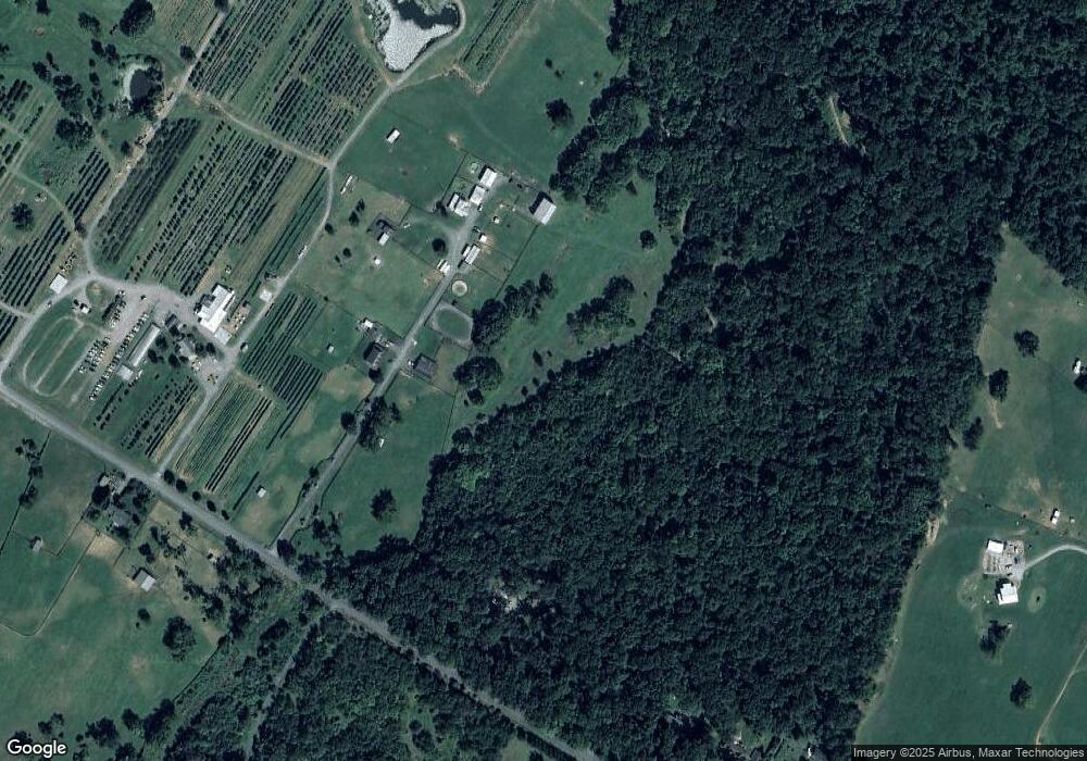 202 Rock Dale Ln, Berryville, VA 22611 - photo 1