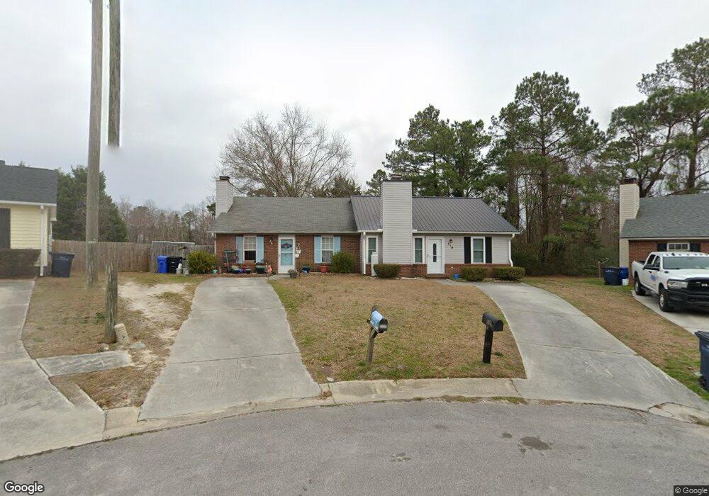 119 Creekview Dr unit 119, Jacksonville, NC 28540 - photo 1