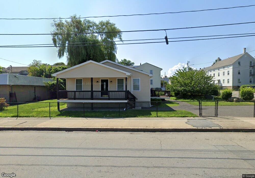 1033 Rodman St, Fall River, MA 02721 - photo 1