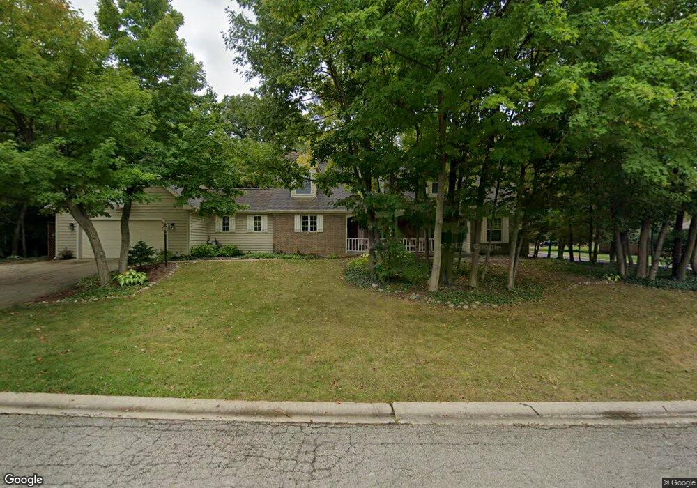 700 Sylvan Place, Batavia, IL 60510 - photo 1