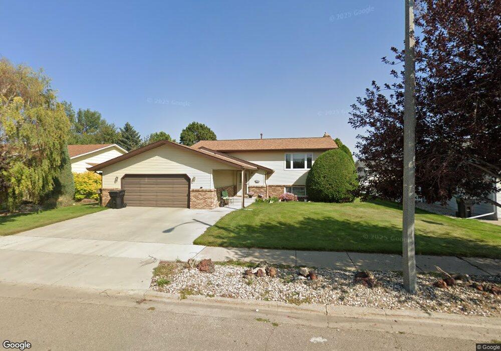 2502 13th Ave W, Williston, ND 58801 - photo 1