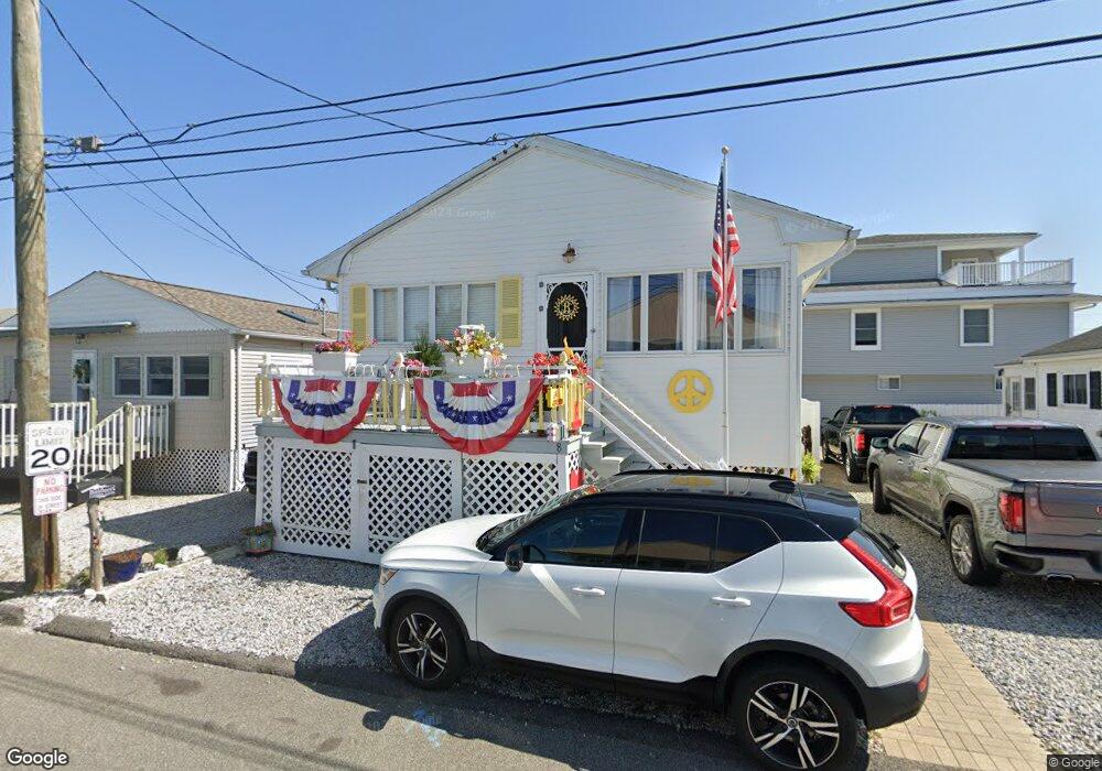 8 Dolphin Ave, Westbrook, CT 06498 - photo 1