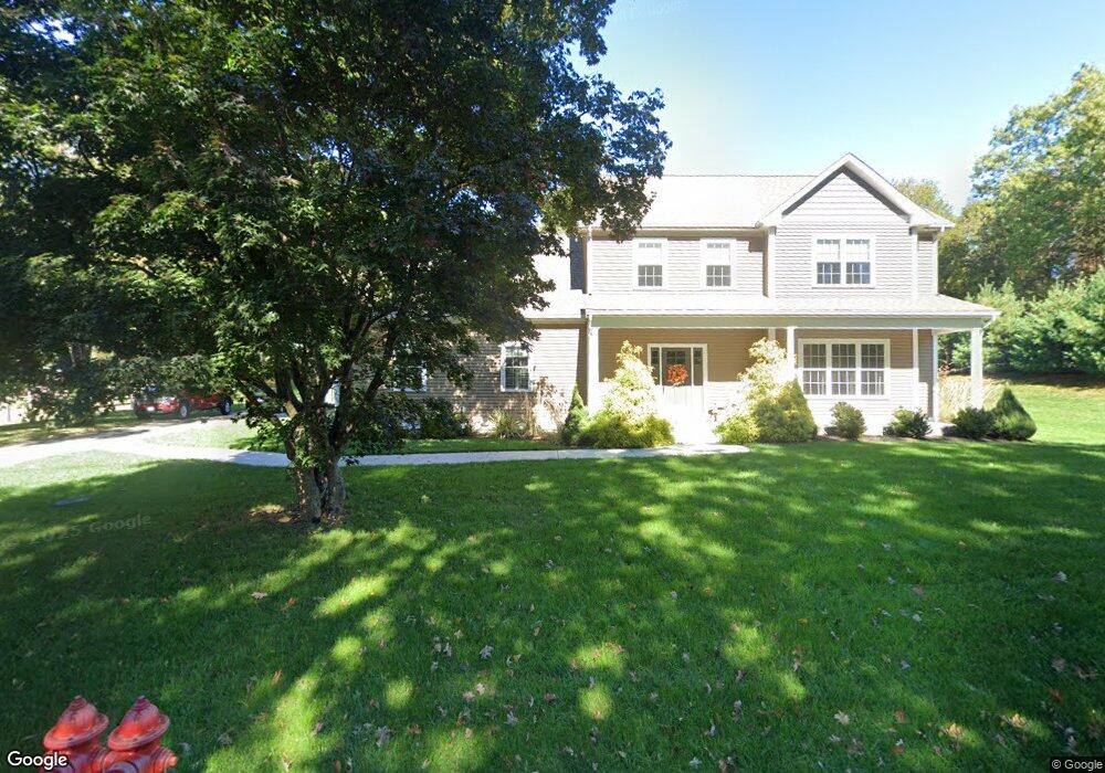 137 Stillwater Rd, Smithfield, RI 02917 - photo 1