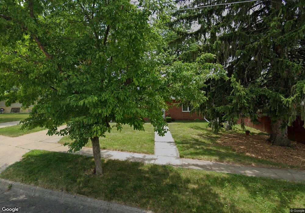 207 Parmer Dr, Des Moines, IA 50315 - photo 1