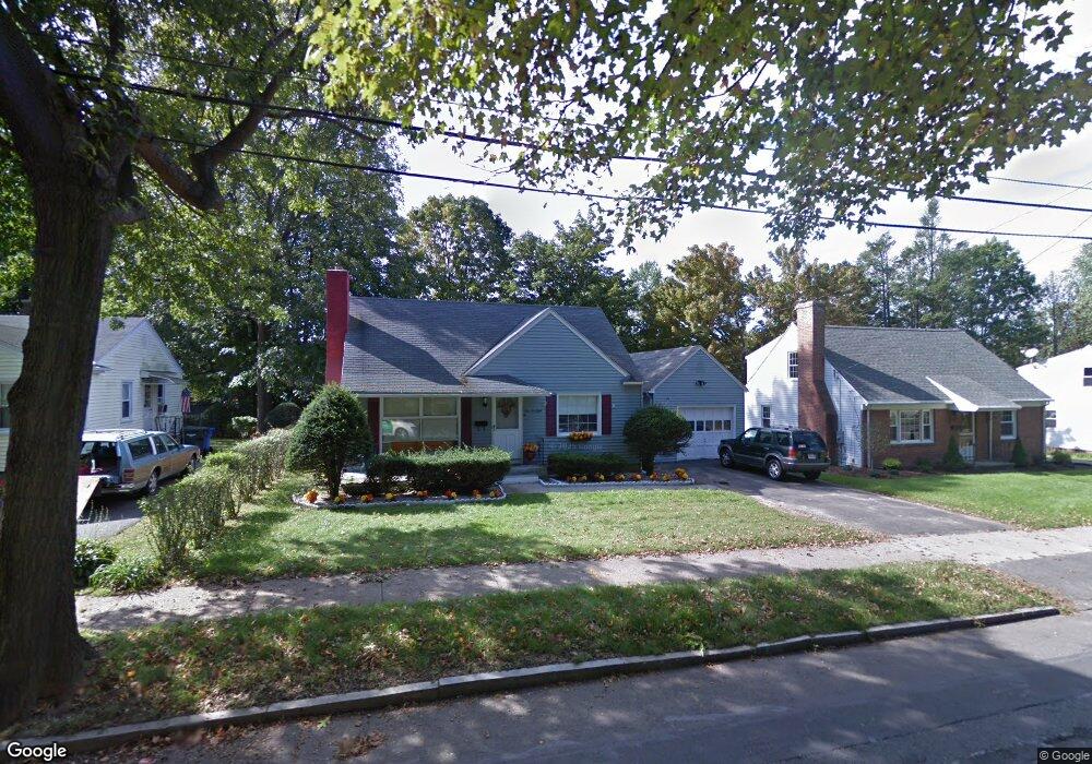 158 Harkness Ave, Springfield, MA 01118 - photo 1