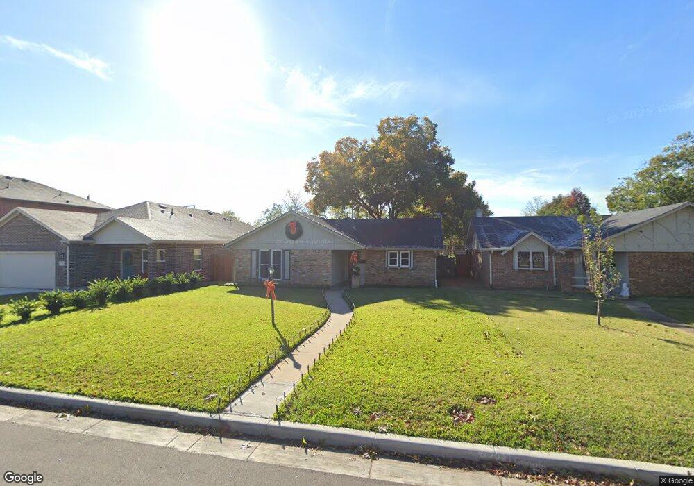 709 W Church St, Grand Prairie, TX 75050 - photo 1