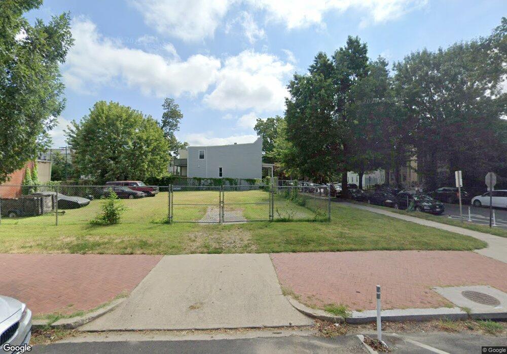 901 4th St NE, Washington, DC 20002 - photo 1