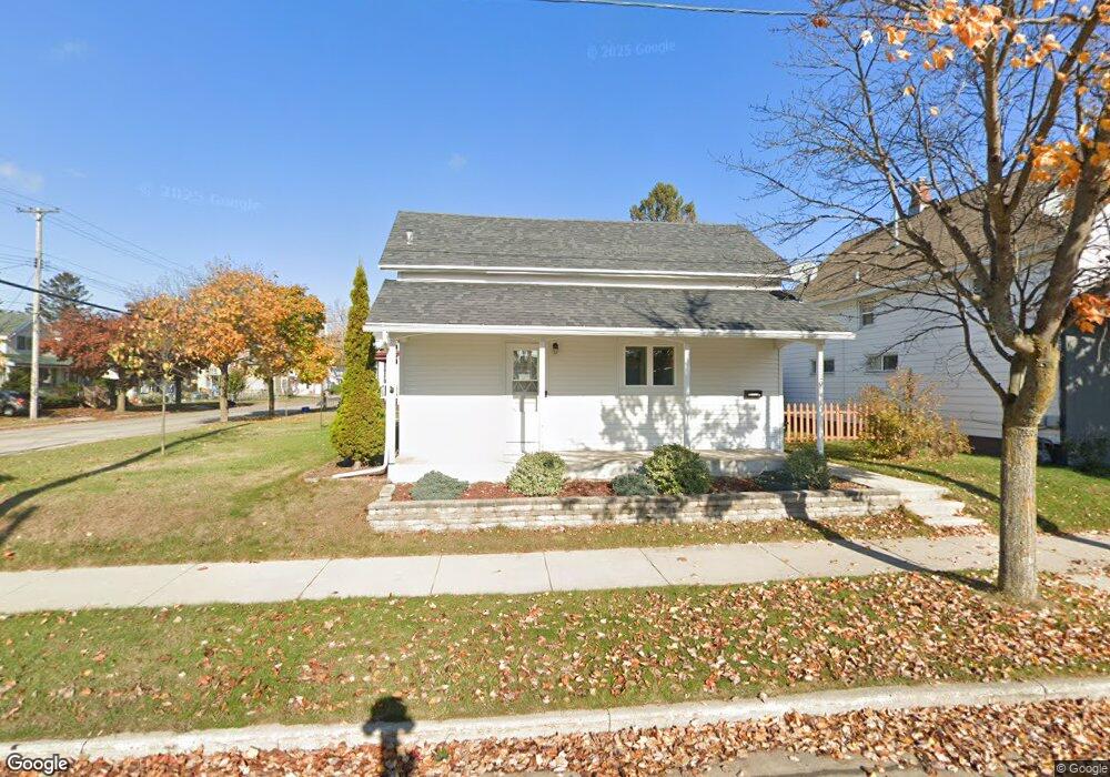 1520 21st St, Two Rivers, WI 54241 - photo 1