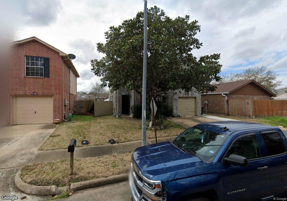 304 Pecan Park Dr, Rosenberg, TX 77471 - photo 1