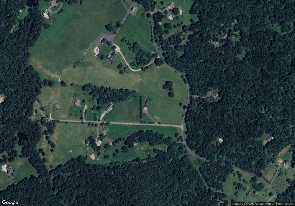 10086 Brown Moore Ln, Marshall, VA 20115 - photo 1