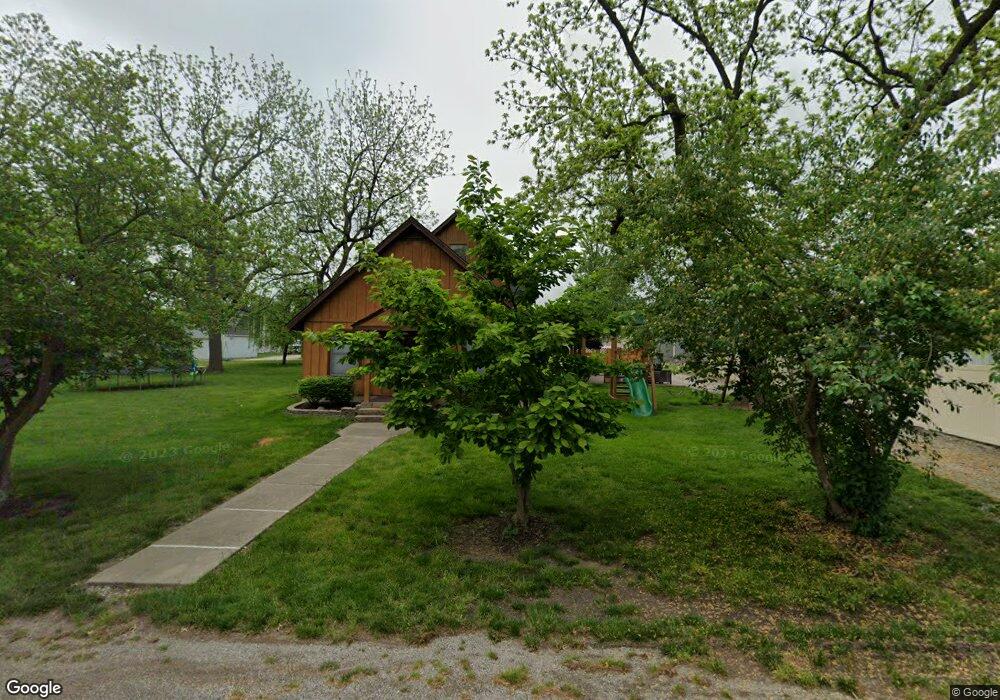 204 N Potter St, Freeburg, IL 62243 - photo 1