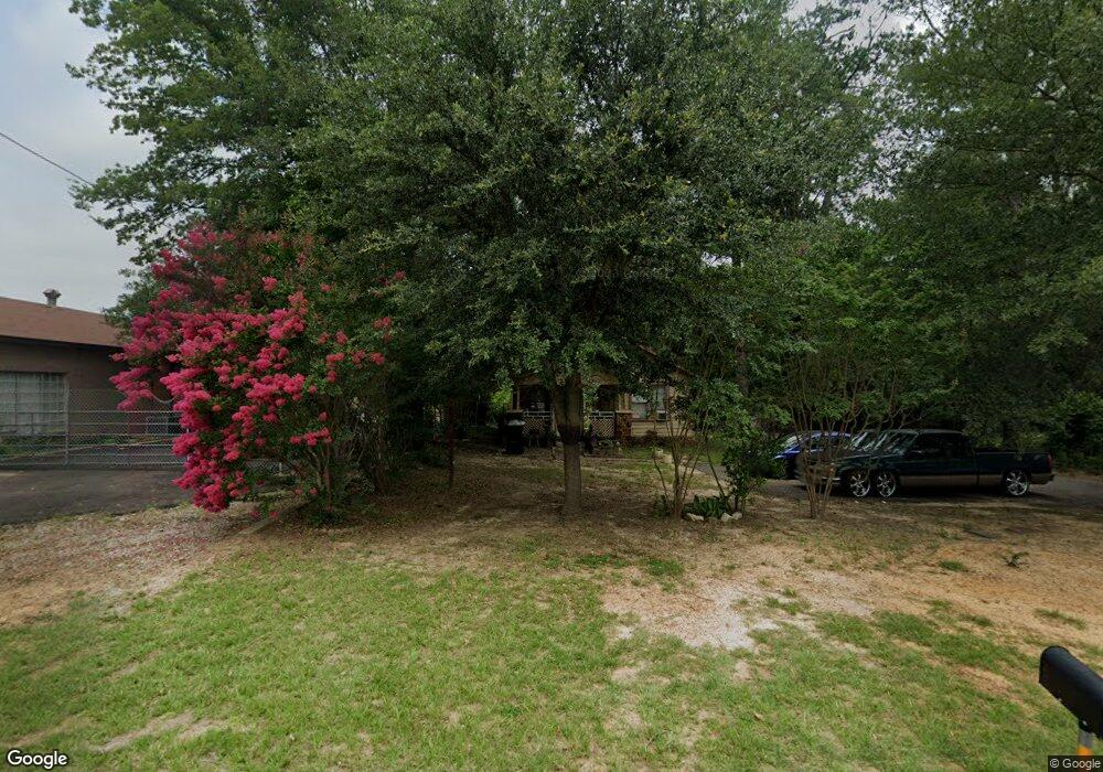 2109 E Marshall Ave, Longview, TX 75601 - photo 1