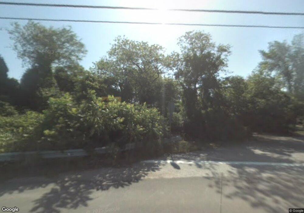 228 E Shore Rd, Jamestown, RI 02835 - photo 1