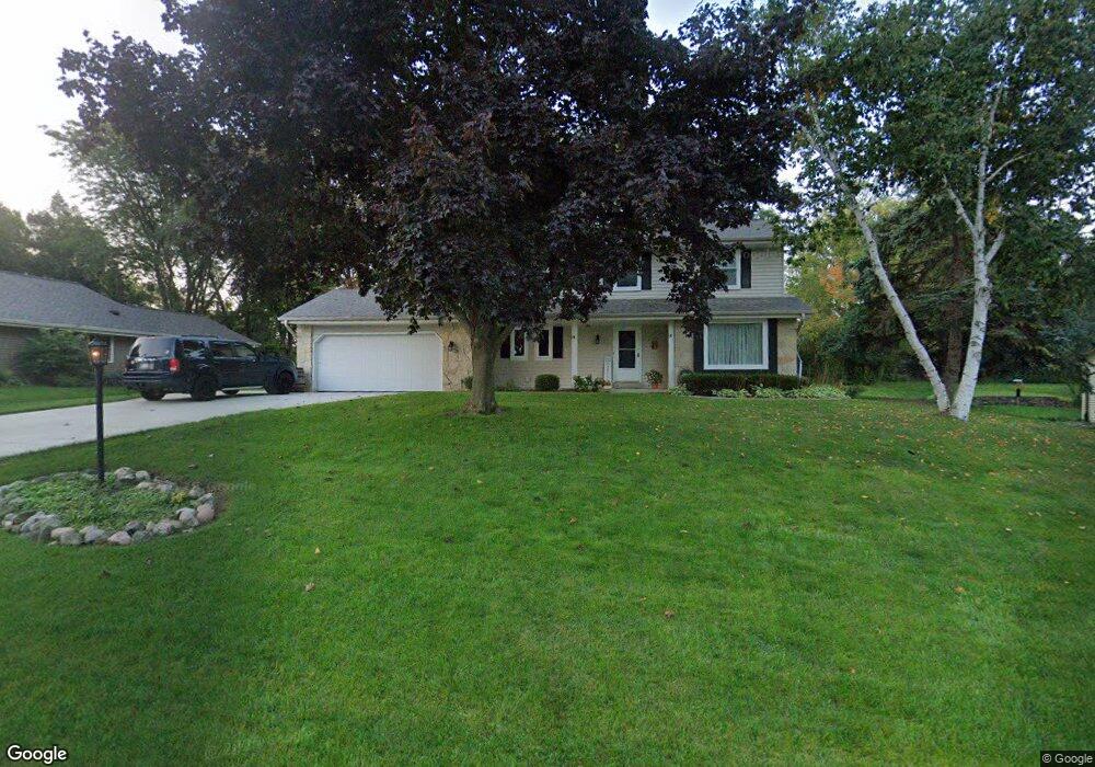 N82W15745 Valley View Dr, Menomonee Falls, WI 53051 - photo 1