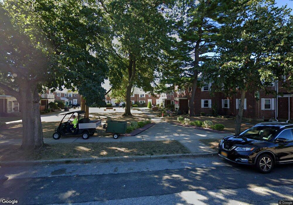 261-22 Langston Ave unit 22B, Glen Oaks, NY 11004 - photo 1