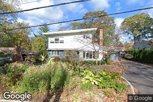49 Cedar Dr, Huntington, NY 11743
