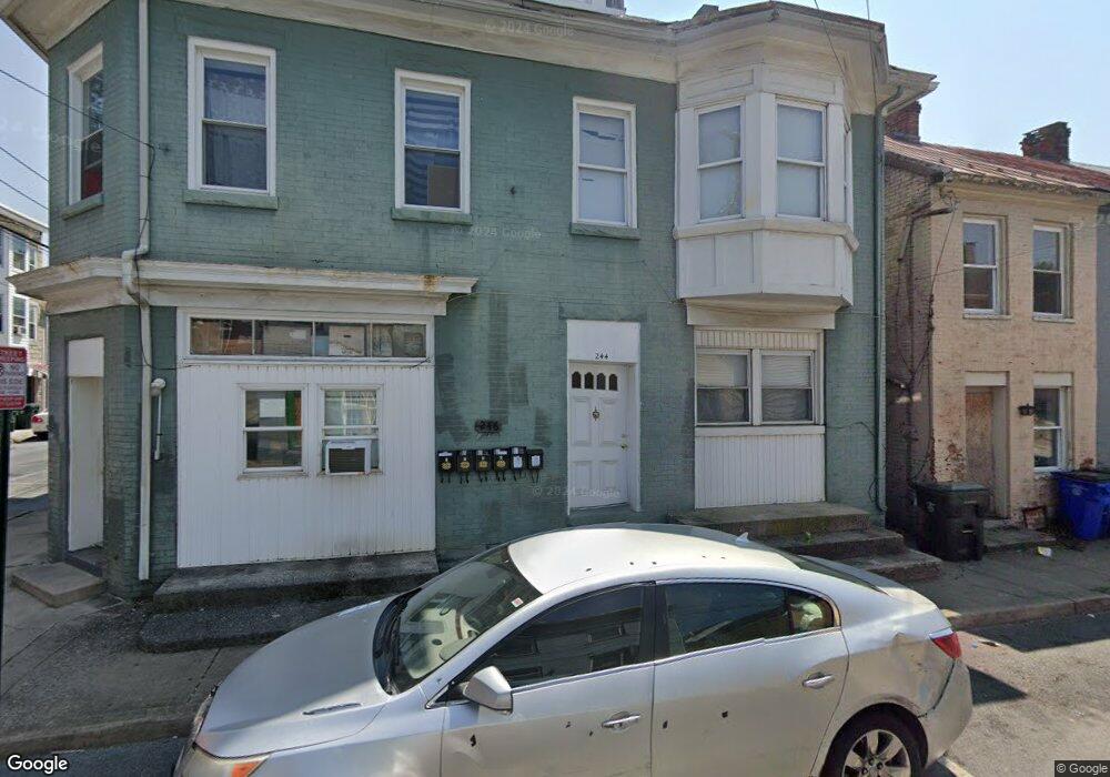 246 N Locust St unit 4, Hagerstown, MD 21740 - photo 1