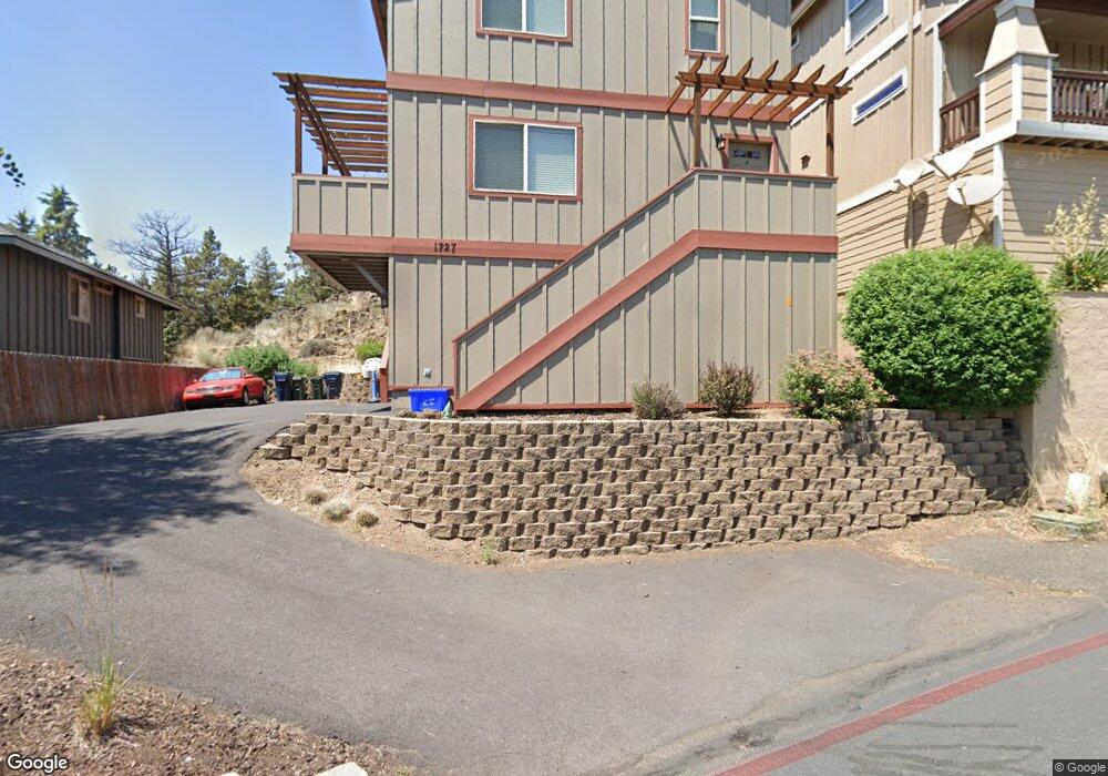 1727 NE Lotus Dr unit 1&2, Bend, OR 97701 - photo 1