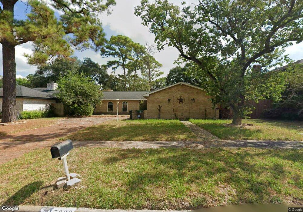 7006 Wagonwheel Ln, Houston, TX 77088 - photo 1