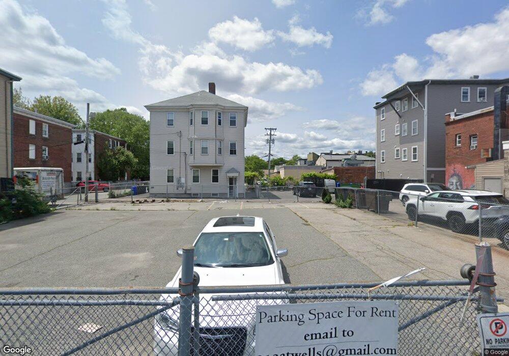 13 Albro St unit 2Bd, Providence, RI 02903 - photo 1