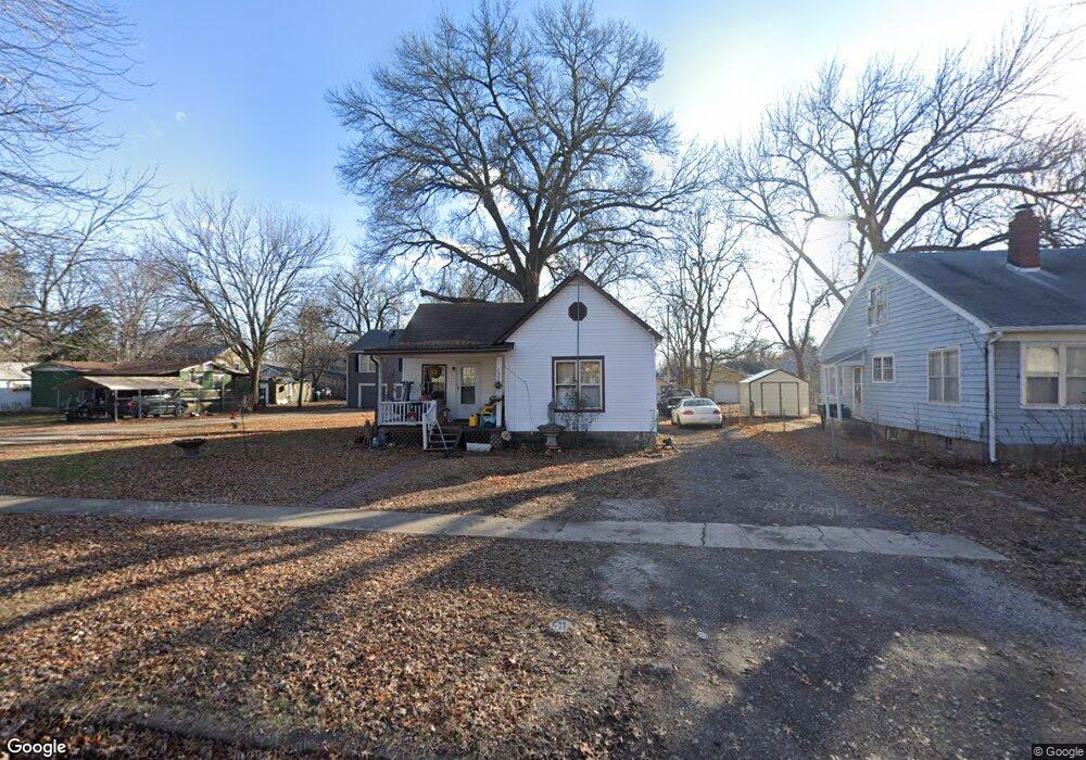 2320 Clark Ave, Parsons, KS 67357 - photo 1