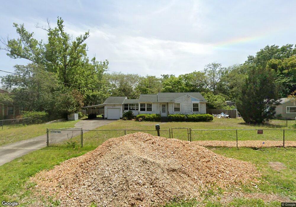 9740 Macarthur Ct N, Jacksonville, FL 32246 - photo 1