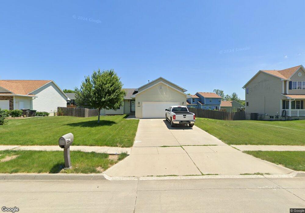 4137 SE 24th St, Des Moines, IA 50320 - photo 1