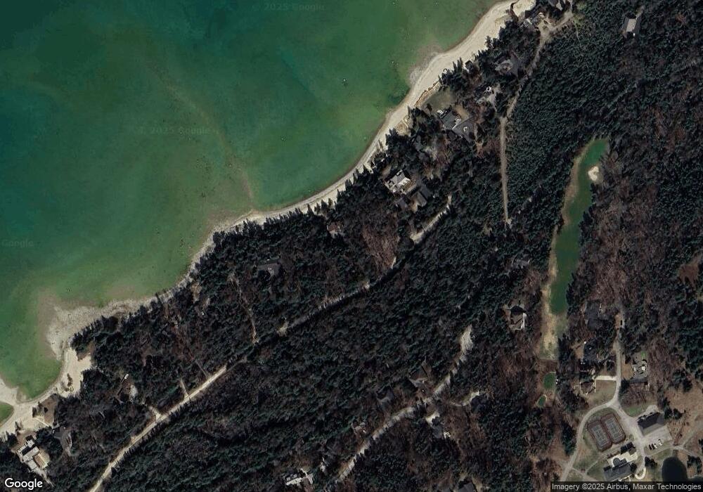 12233 Meanderline Rd, Charlevoix, MI 49720 - photo 1