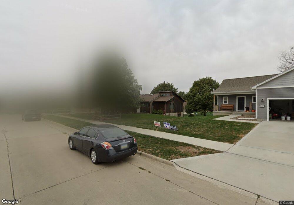 840 S 17th Ave W, Newton, IA 50208 - photo 1