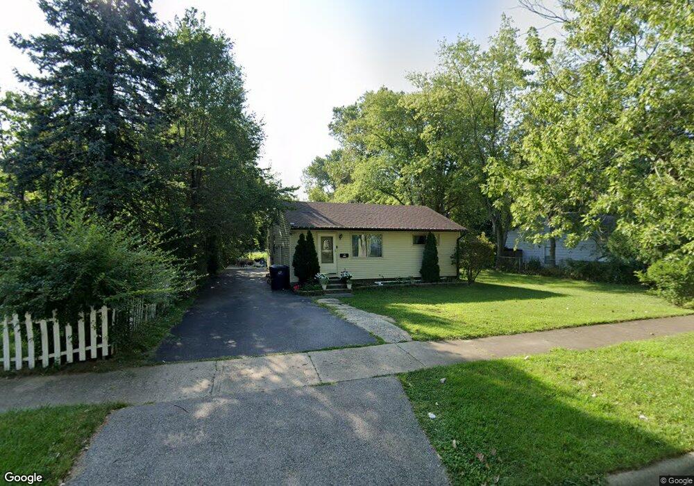 2633 N Pine St, Waukegan, IL 60087 - photo 1