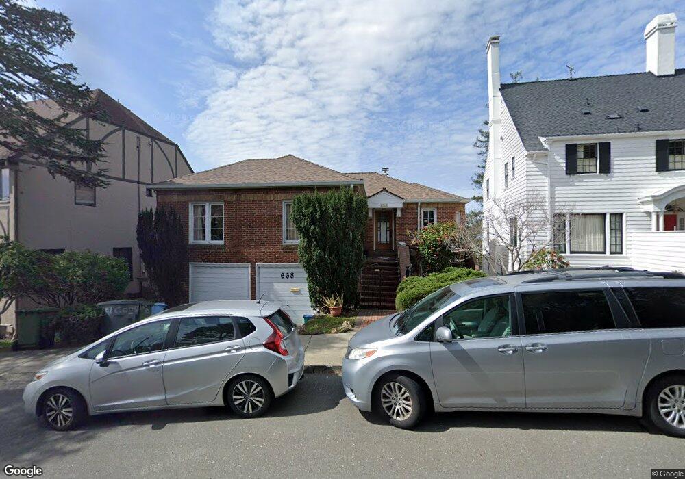 668 Arlington Ave, Berkeley, CA 94707 - photo 1