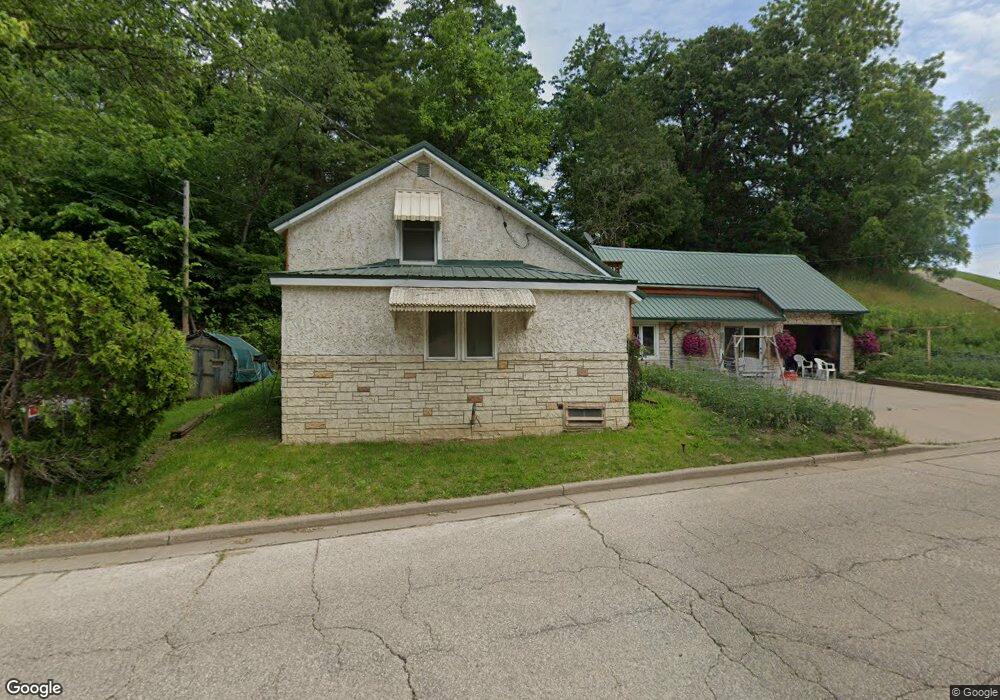 108 East St, Potosi, WI 53820 - photo 1