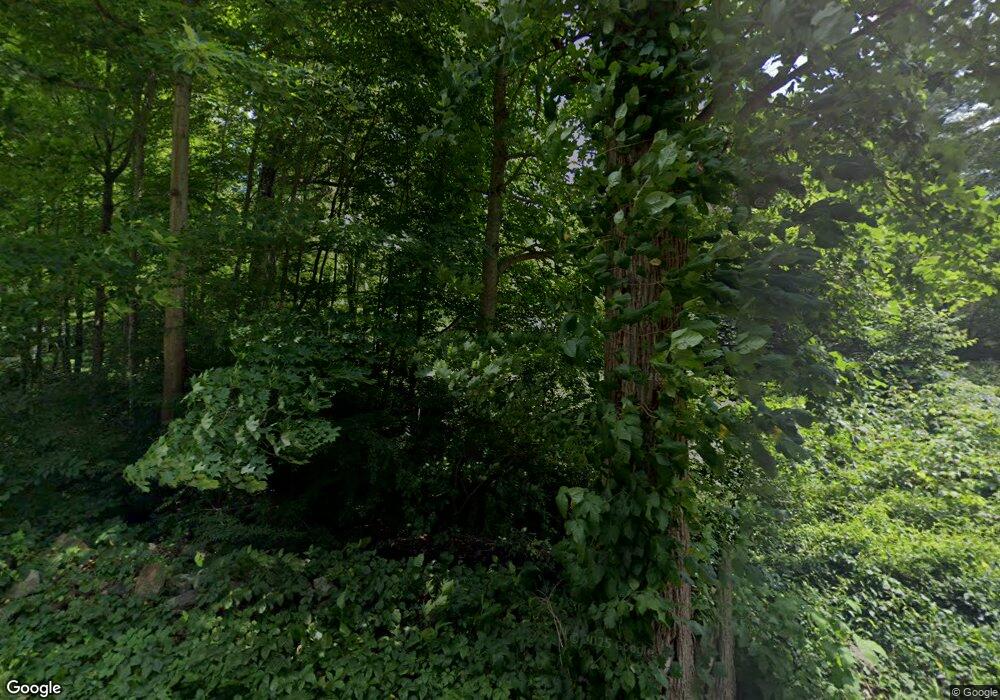 76 Pocahontas Rd, Redding, CT 06896 - photo 1