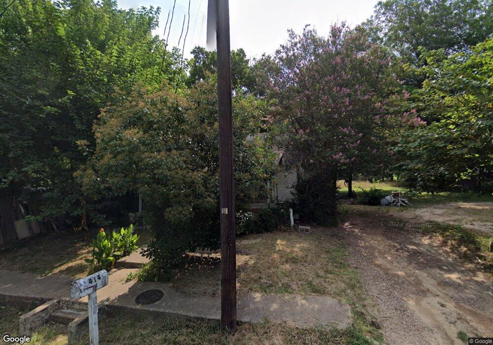 414 Gates St, Bonham, TX 75418 - photo 1