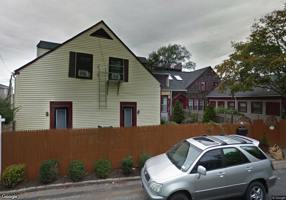 167 Coggeshall Ave unit A, Newport, RI 02840 - photo 1