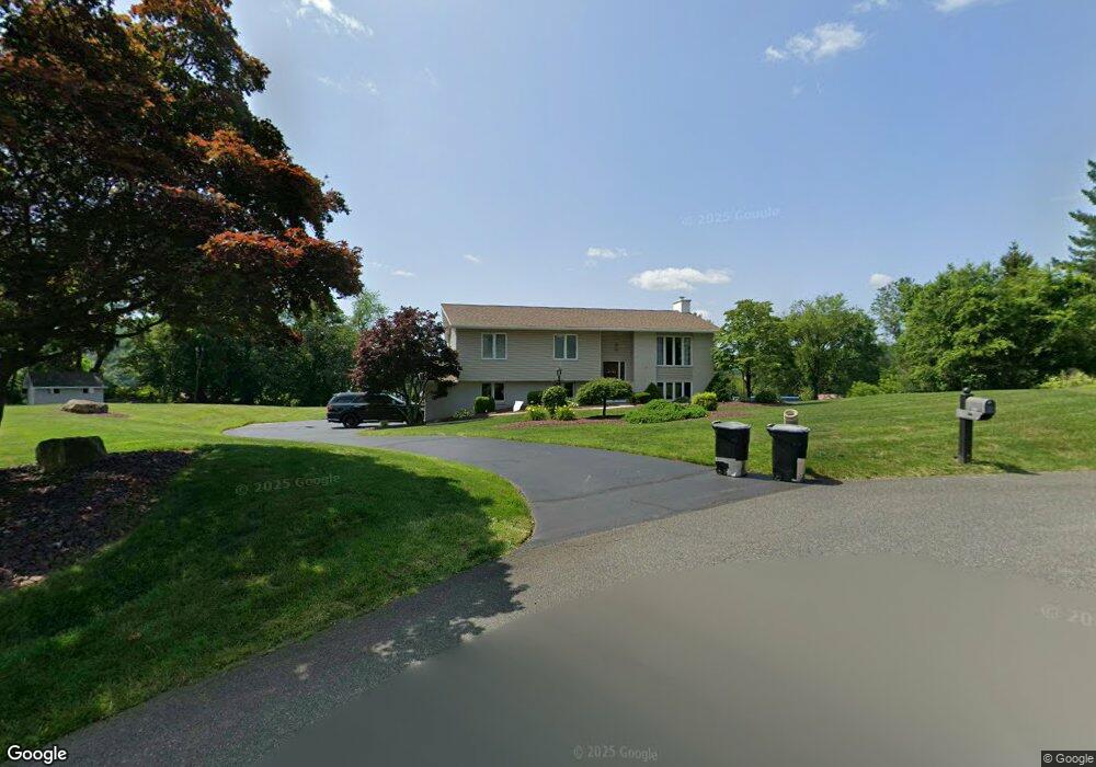 5522 Mountain Dr, Coopersburg, PA 18036 - photo 1