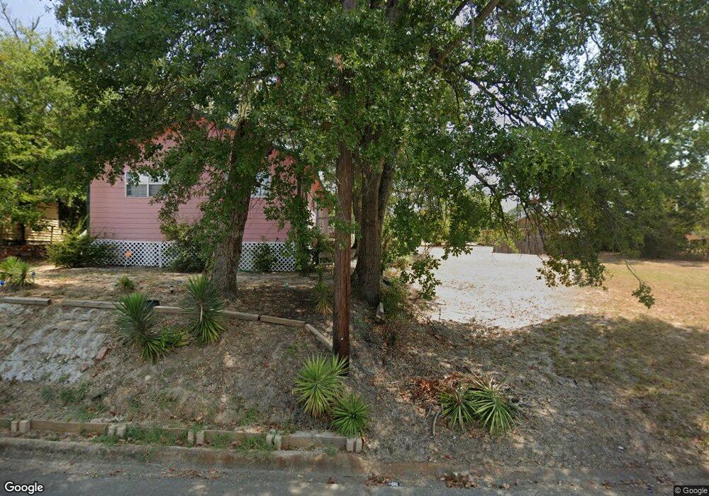 813 1st St, Nacogdoches, TX 75961 - photo 1