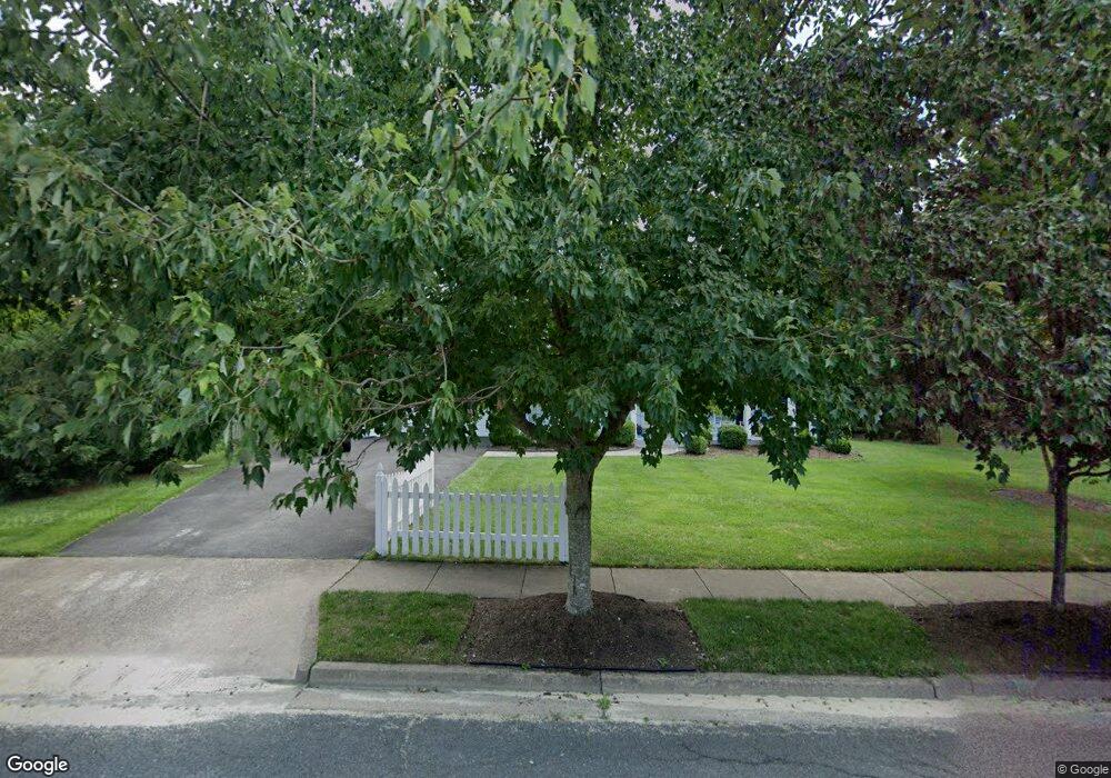 205 Whispering Wind Ct SE, Vienna, VA 22180 - photo 1