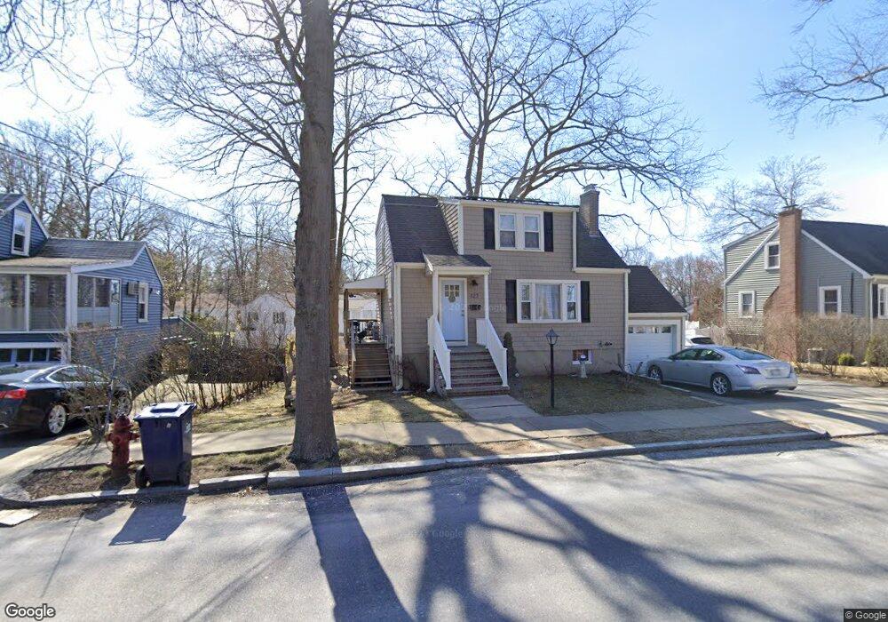 127 Pond St, Stoneham, MA 02180 - photo 1