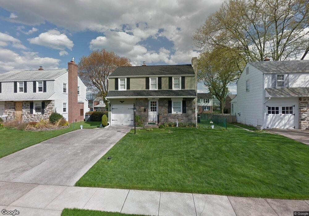 2218 Clayton Rd, Morton, PA 19070 - photo 1