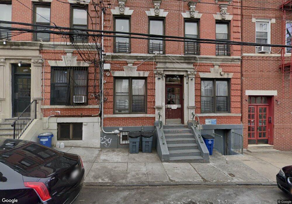 2325 Cambreleng Ave unit 2, Bronx, NY 10458 - photo 1